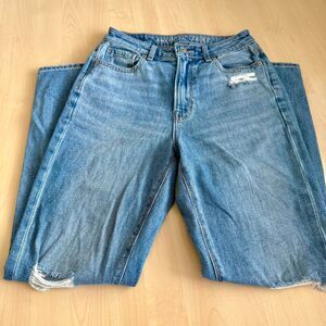 American Eagle Distressed Mom Jeans